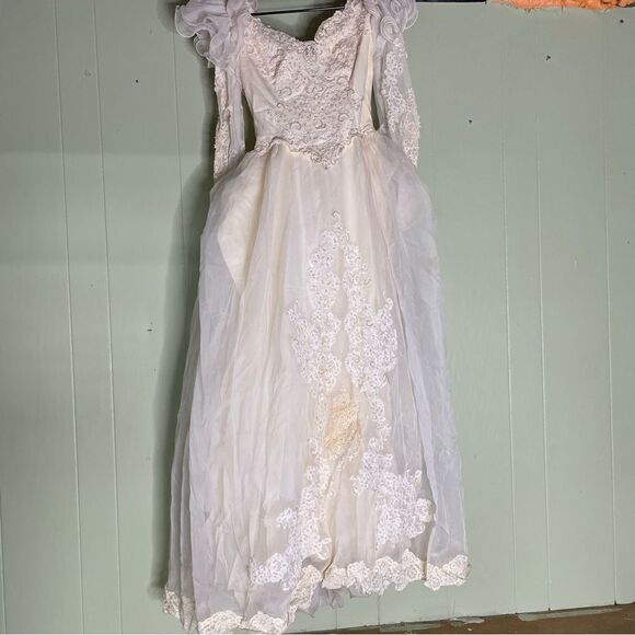 Vintage‎ 90's Beaded Puff Sleeve Train Wedding Dress Size 10 - Picture 1 of 13